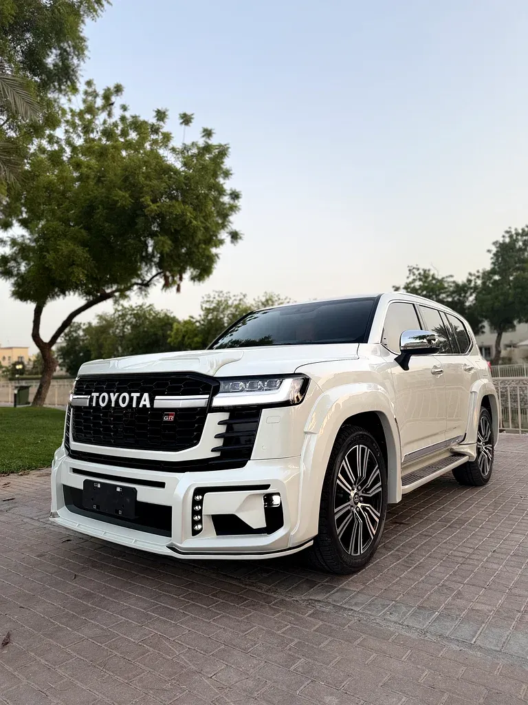 تويوتا لاند كروزر 2025